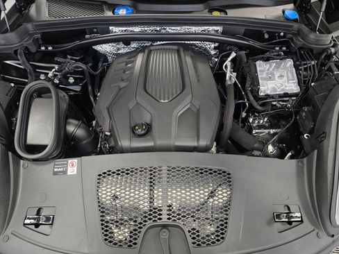 New 2026 Porsche Macan image 11