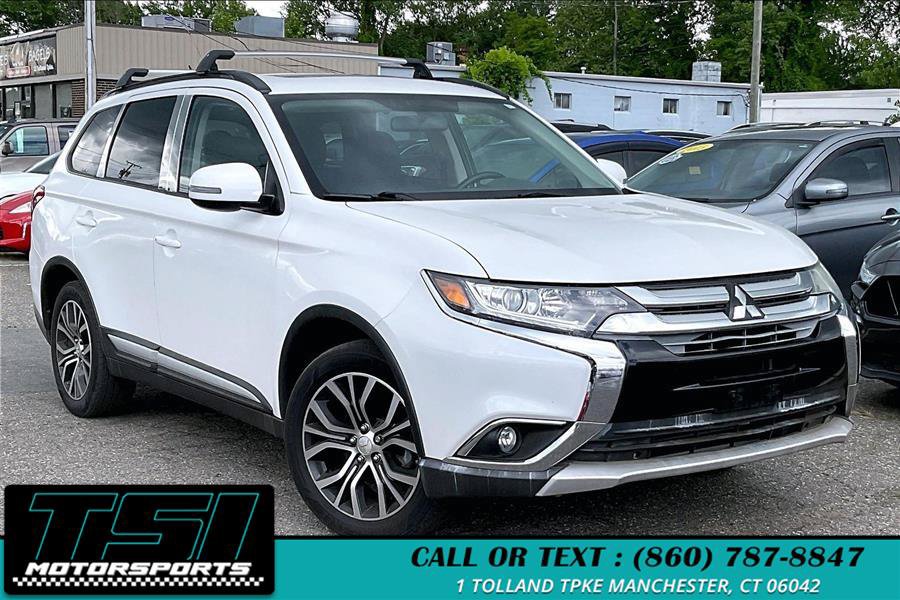 Used 2016 Mitsubishi Outlander SE AWD/4WD image 2
