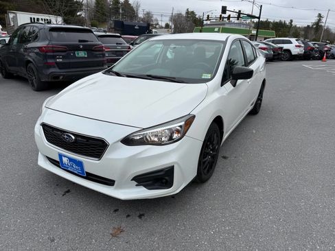 Used 2018 Subaru Impreza 2.0i image 2