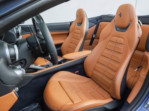 Certified 2023 Ferrari Portofino M image 28