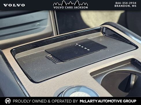 New 2025 Volvo EX90 Ultra image 24