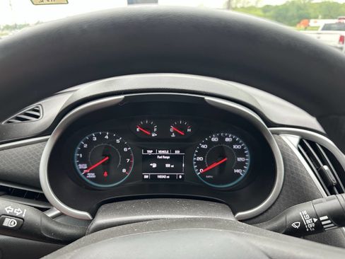 Used 2022 Chevrolet Malibu LT FWD image 14