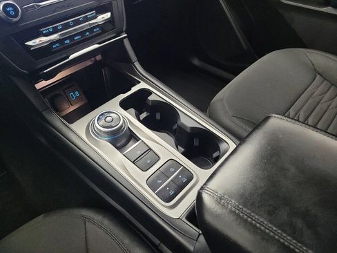 Used 2020 Ford Explorer XLT w/ Class III Trailer Tow Package image 26