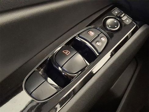 Used 2023 Nissan Altima 2.5 SV image 29