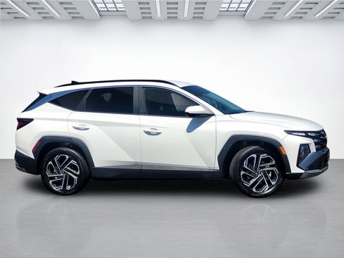 New 2026 Hyundai Tucson SEL Plus FWD image 3