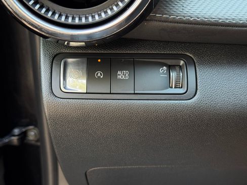 Used 2026 Chevrolet Equinox LT FWD image 15