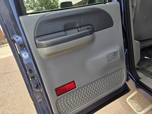 Used 2004 Ford F250 XL AWD/4WD image 19