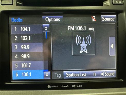 Used 2019 Toyota Highlander XLE AWD/4WD image 26