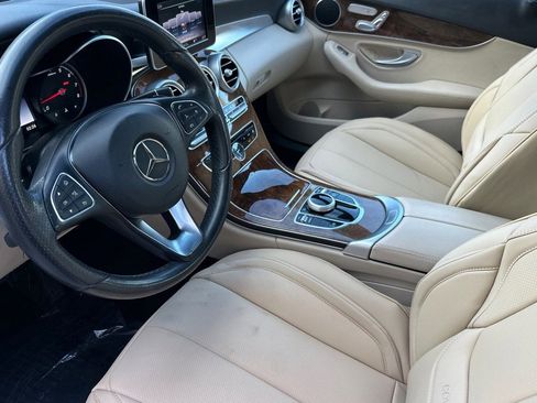 Used 2018 Mercedes-Benz C 300 Sedan image 4