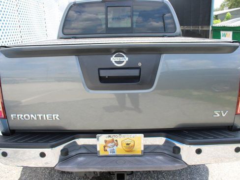 Used 2016 Nissan Frontier SV w/ SV Value Truck Package RWD image 8