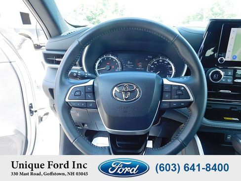 Used 2023 Toyota Highlander XSE image 15