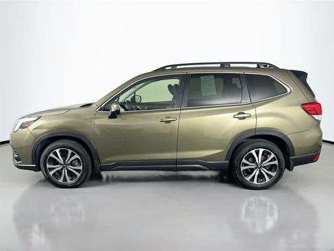 Used 2024 Subaru Forester Limited AWD/4WD image 2