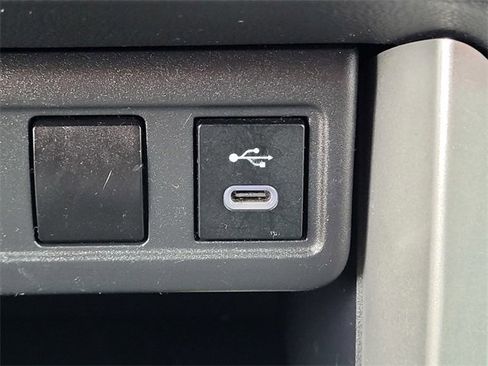 Certified 2023 Toyota Corolla Cross LE w/ Moonroof Package image 14