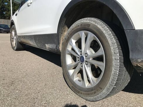 Used 2018 Ford Escape SE AWD/4WD image 8