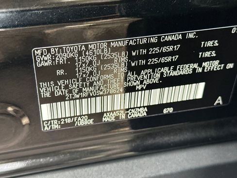 Used 2025 Toyota RAV4 XLE FWD image 40