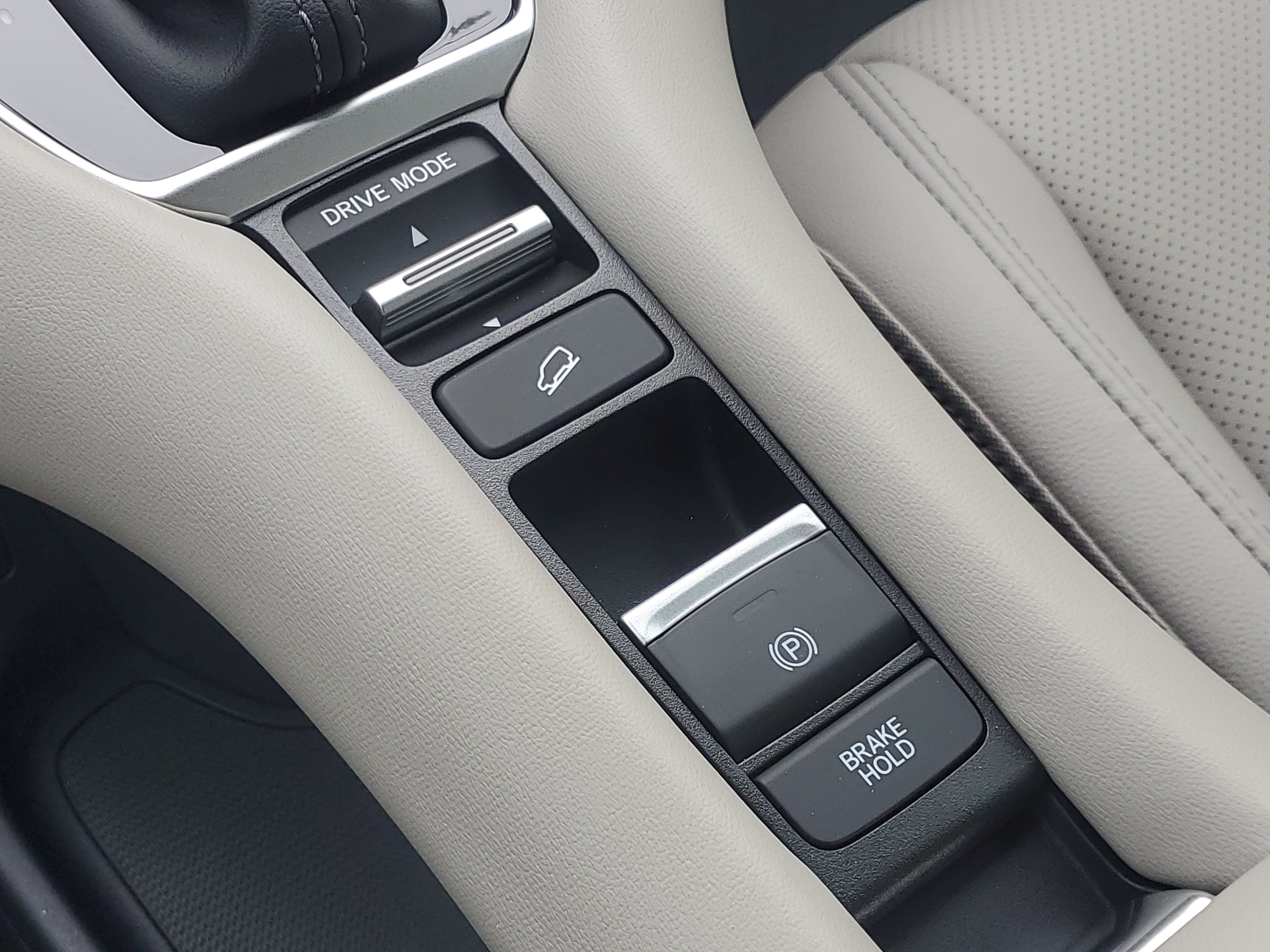 Used 2026 Honda HR-V EX-L image 29