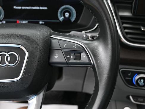 Used 2022 Audi Q5 e Premium w/ Convenience Package AWD/4WD image 25