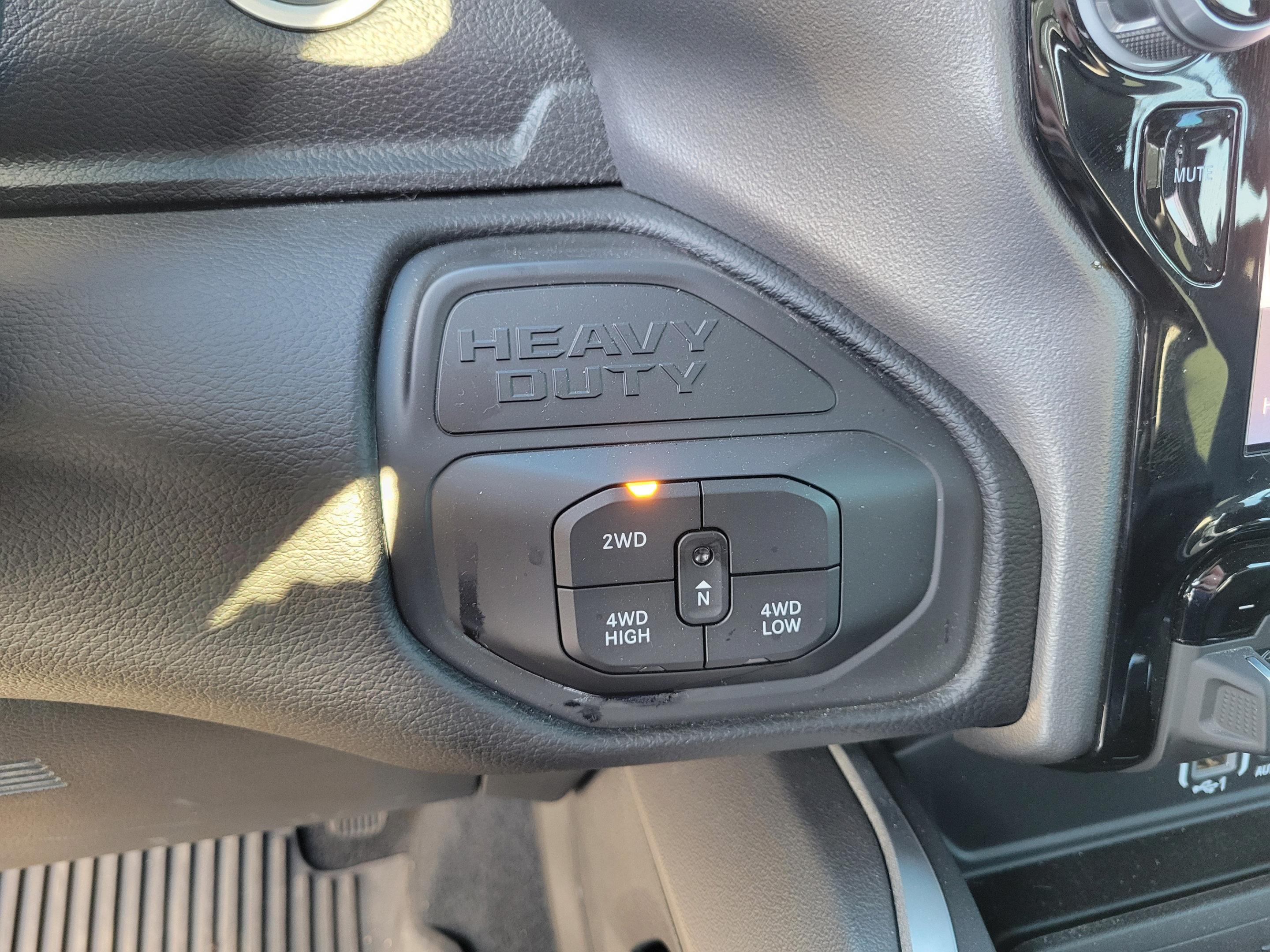 Certified 2025 RAM 2500 Big Horn AWD/4WD image 19