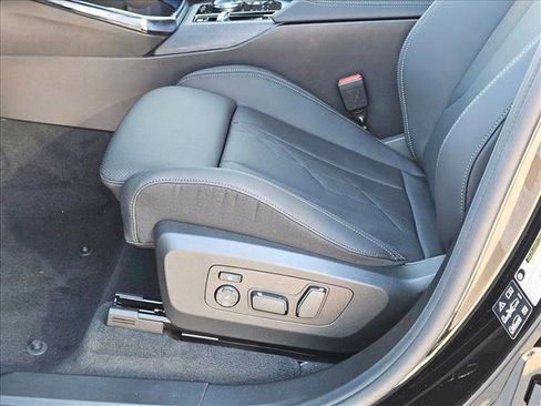 Used 2026 BMW X3 xDrive30 w/ M Sport Package image 4