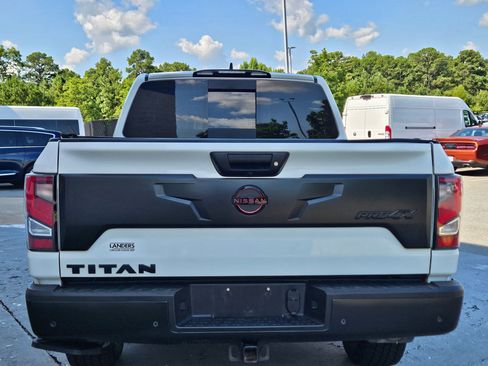 Used 2023 Nissan Titan PRO-4X w/ Pro-4x Convenience Package AWD/4WD image 6