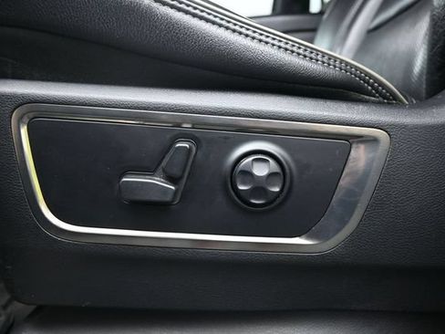 Used 2021 RAM 1500 Limited AWD/4WD image 13