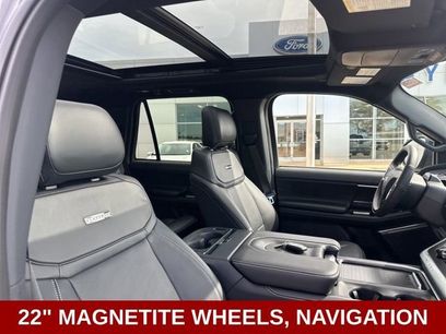 New 2025 Ford Expedition Platinum w/ Stealth Performance Package