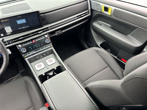 New 2026 Hyundai Santa Fe SE image 15