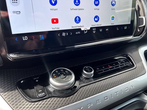 Certified 2025 Ford Expedition Max Platinum w/ Stealth Appearance Package AWD/4WD image 43