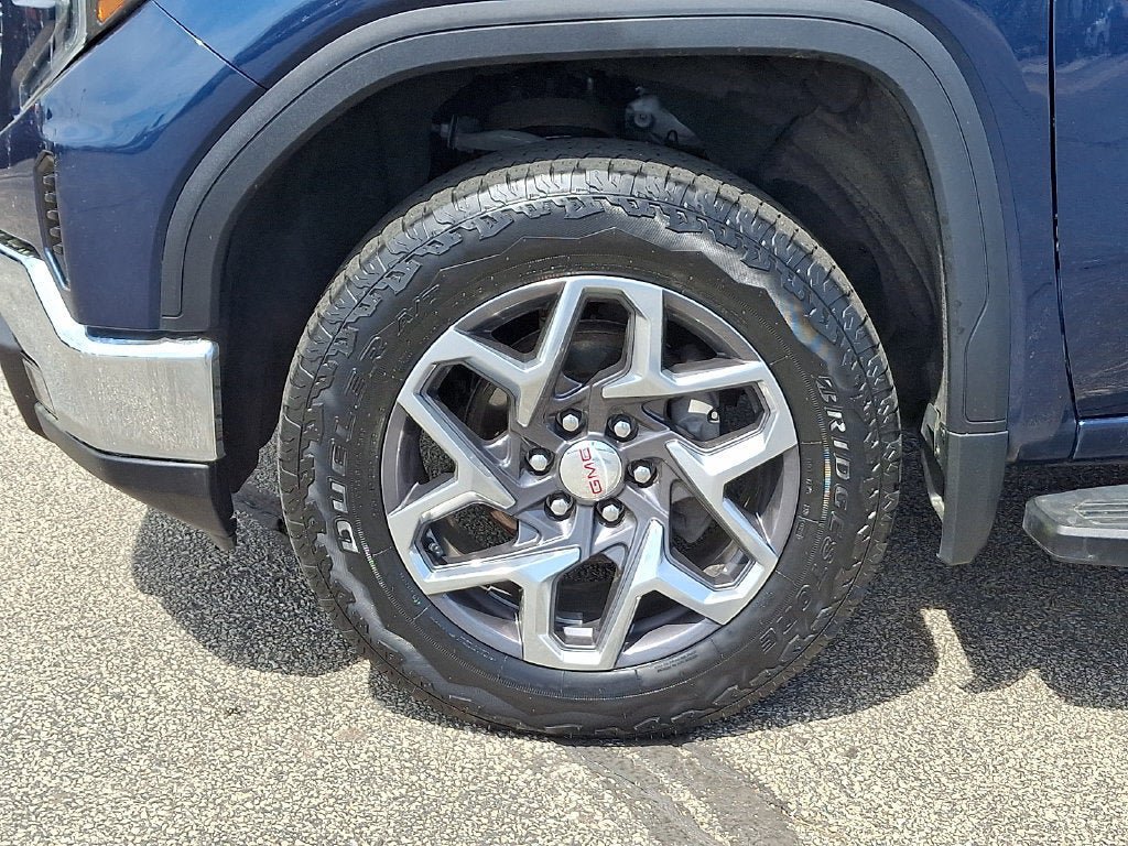 Certified 2023 GMC Sierra 1500 SLT w/ SLT Premium Package AWD/4WD image 10