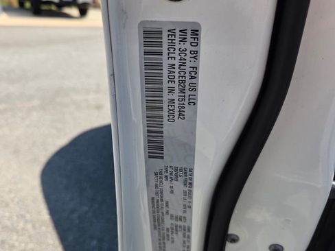 Used 2021 Jeep Compass 80th Special Edition image 15