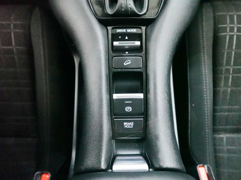 Used 2024 Honda HR-V LX image 23