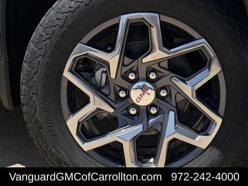 New 2026 GMC Sierra 1500 SLT AWD/4WD image 9