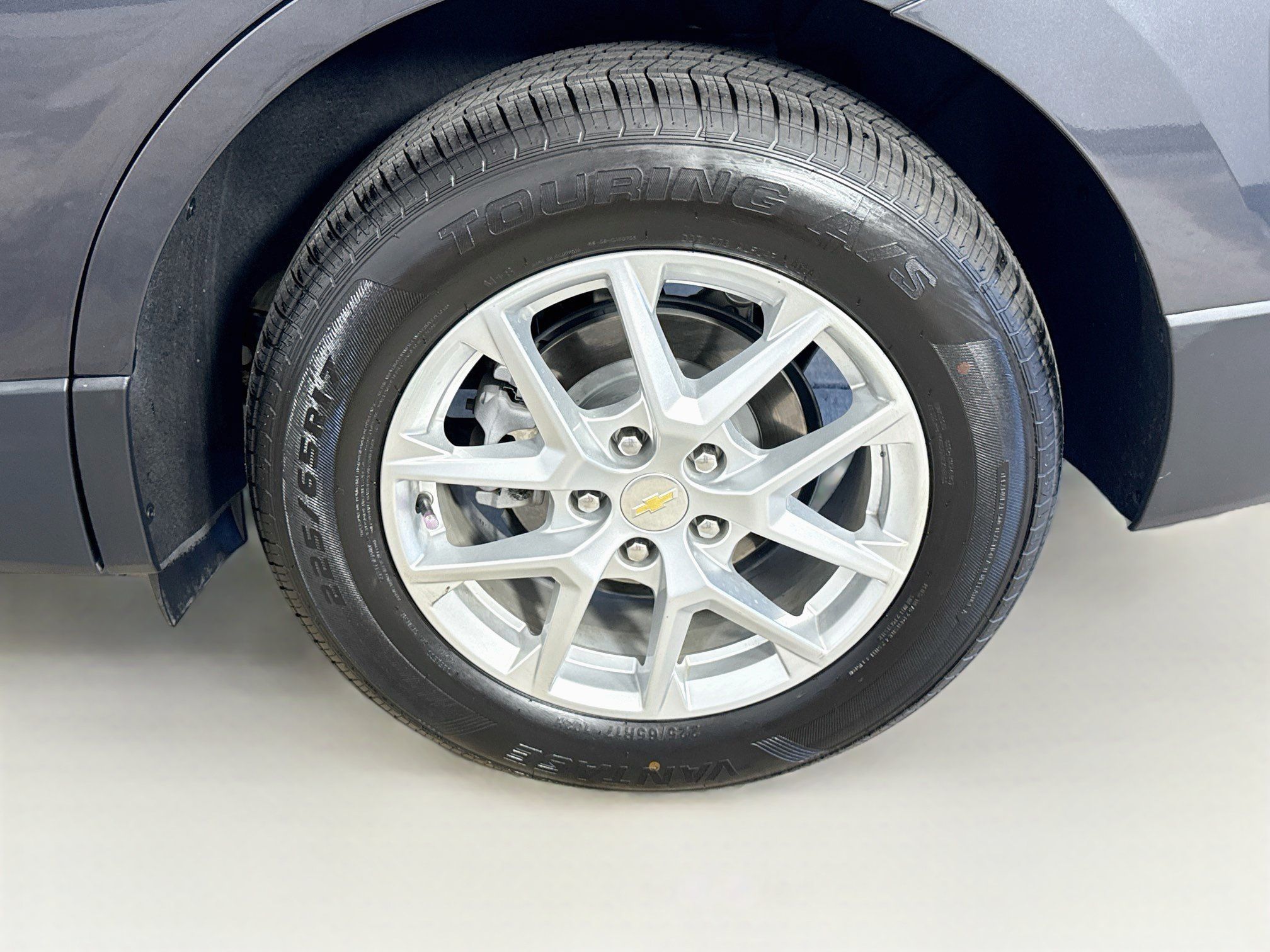 Used 2022 Chevrolet Equinox LS w/ LS Convenience Package FWD image 32