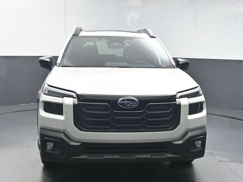 Used 2026 Subaru Outback Touring AWD/4WD image 3
