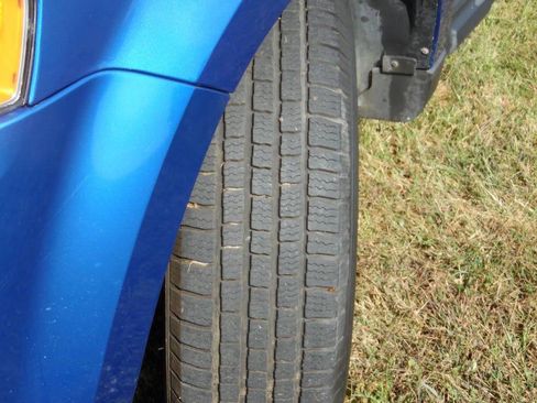 Used 2011 Ford Escape XLT image 32