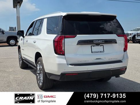 Used 2024 GMC Yukon Denali Ultimate AWD/4WD image 5