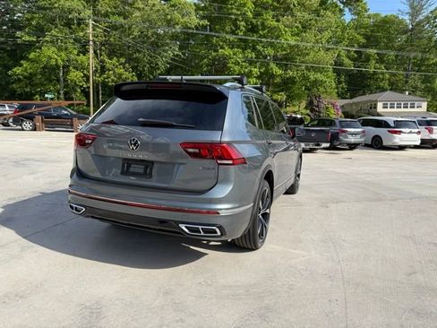 Used 2022 Volkswagen Tiguan SEL R-Line AWD/4WD image 6