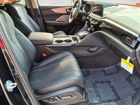 Used 2025 Acura MDX FWD image 23