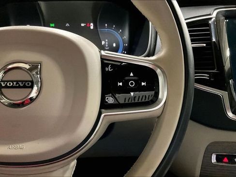Certified 2023 Volvo XC90 B6 Ultimate w/ Lounge Package image 20