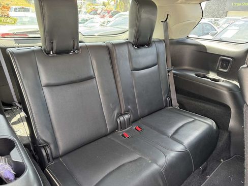 Used 2019 INFINITI QX60 Luxe w/ Essential Package FWD image 20