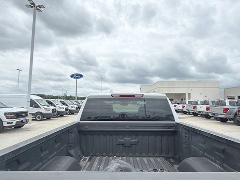 Used 2025 Chevrolet Silverado 1500 LT AWD/4WD image 31
