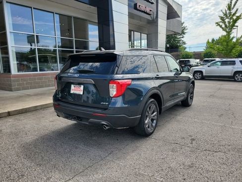 Used 2023 Ford Explorer XLT w/ Equipment Group 202A AWD/4WD image 29