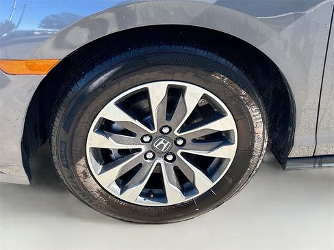 Used 2024 Honda Odyssey EX-L image 32