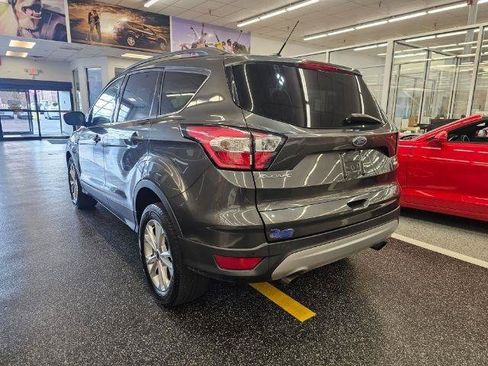 Used 2018 Ford Escape SE w/ Ford Safe & Smart Package FWD image 7