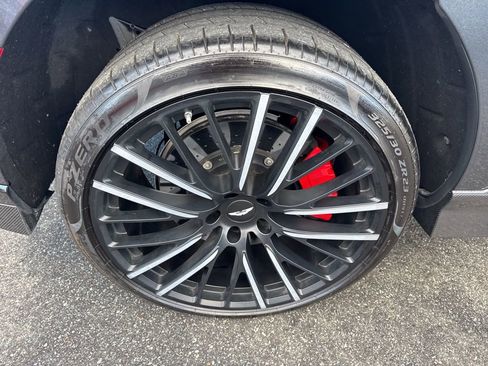 Used 2023 Aston Martin DBX 707 image 15