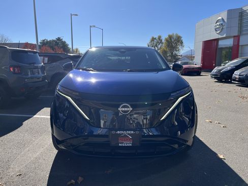 Used 2023 Nissan Ariya AWD image 3