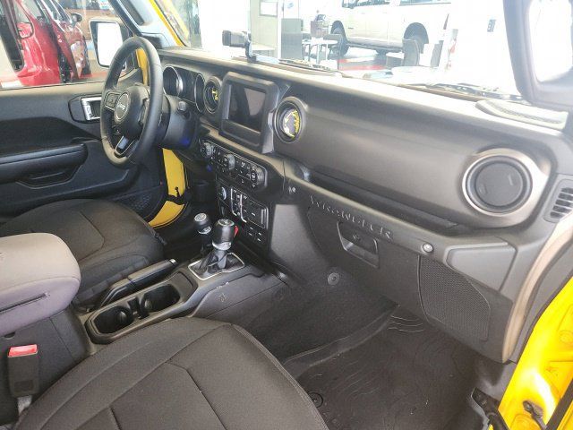 Used 2018 Jeep Wrangler Unlimited Sport S AWD/4WD image 14