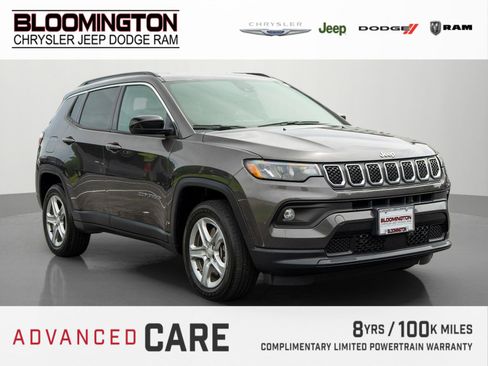 Used 2023 Jeep Compass Latitude w/ Convenience Group AWD/4WD image 1