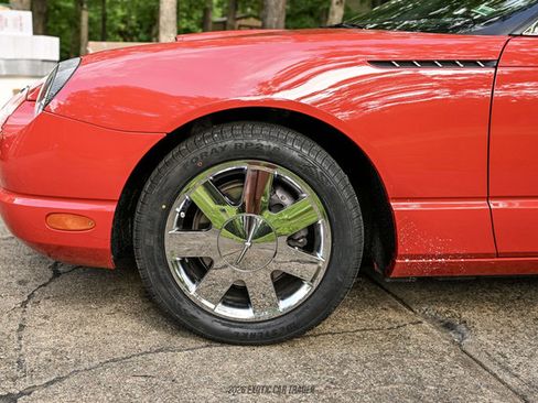 Used 2002 Ford Thunderbird RWD image 4