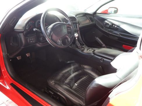 Used 2001 Chevrolet Corvette Base w/ Preferred Equipment Group2 image 11